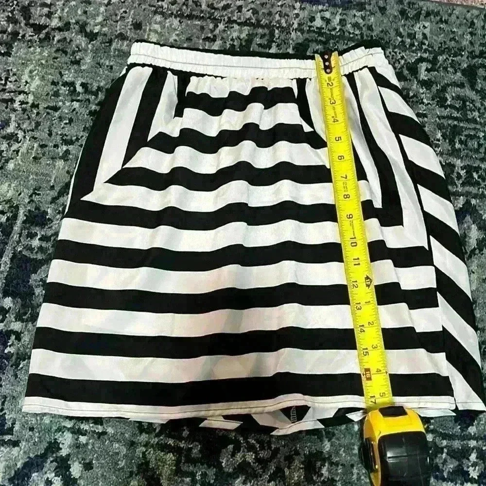 Francesca’s mini skirt